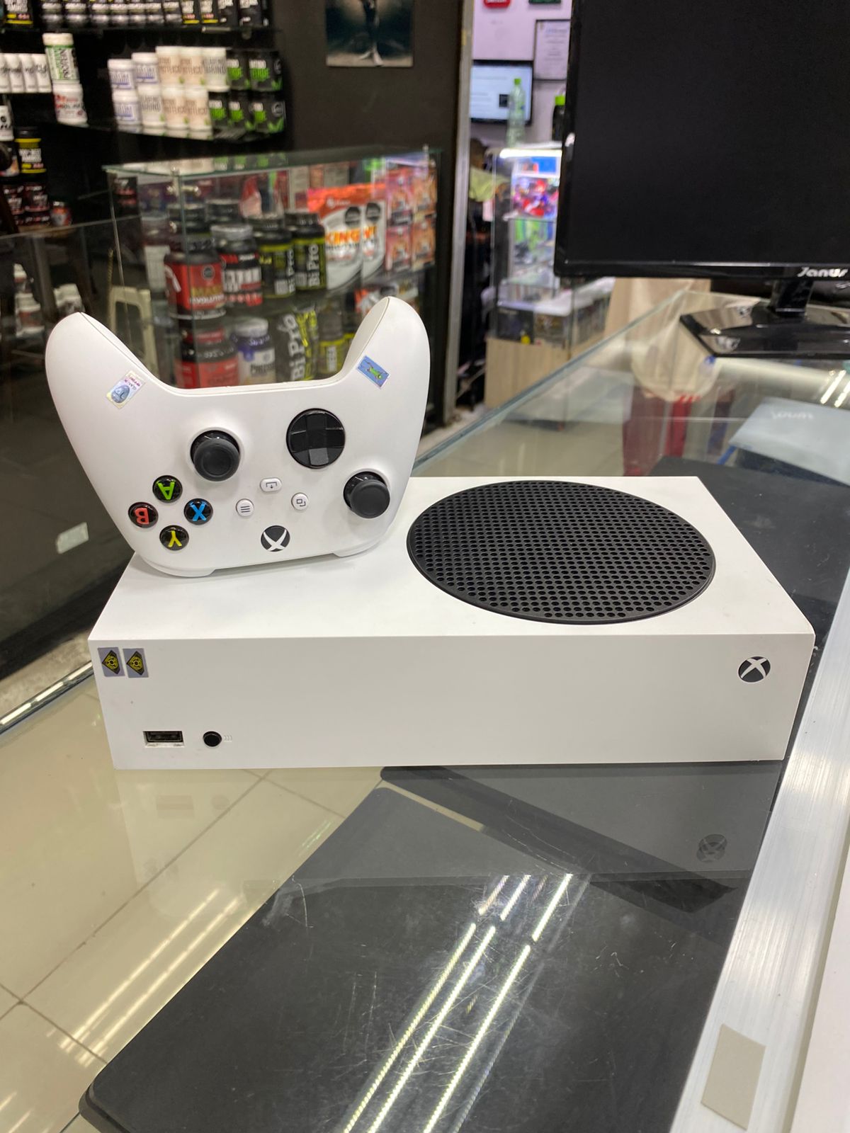 Xbox Series S 512GB – Control Original Incluido